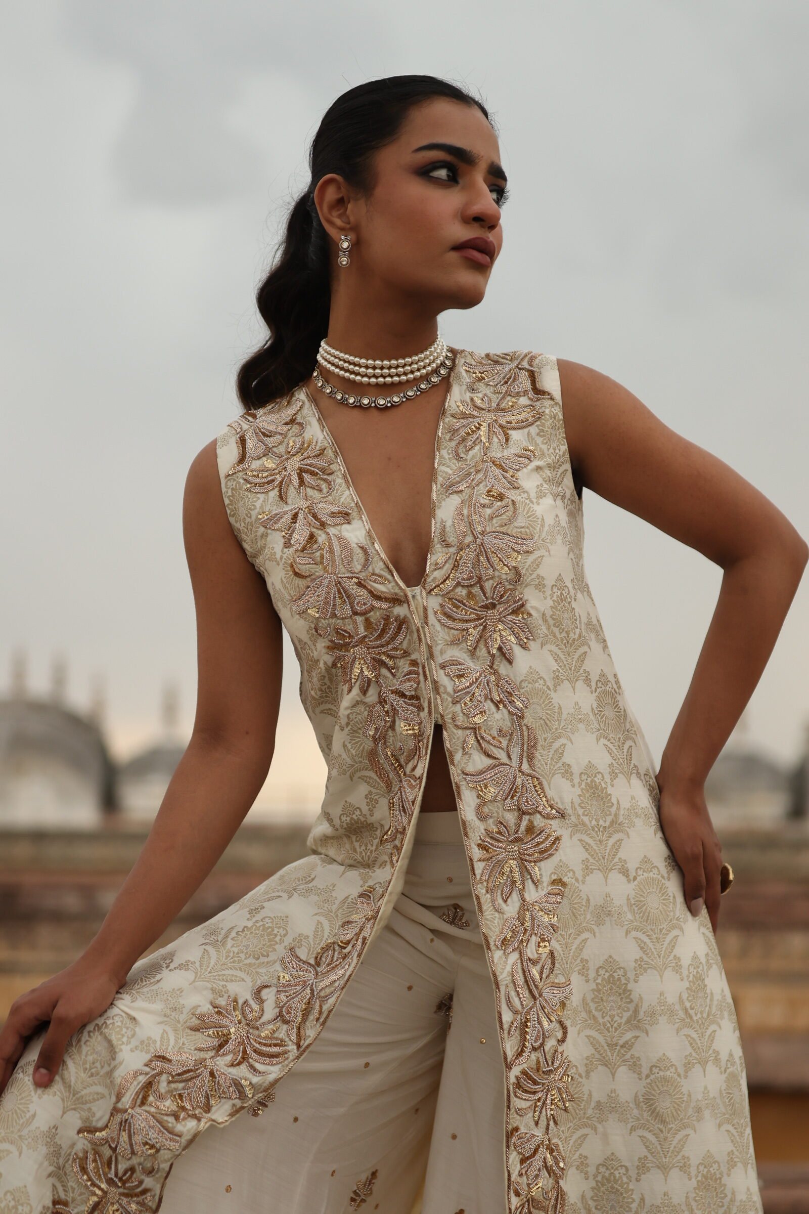 Era Long Jacket with Flare Pants - Image 2